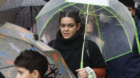 En esta primera jornada de la Feira Medieval de Monforte mandaron los paraguas