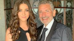 Mouri�o, con una de sus nietas el d�a de la celebraci�n