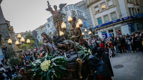 En la Ribeira se vivi uno de los momentos ms especiales de su Semana Santa, la procesin de El Paso.