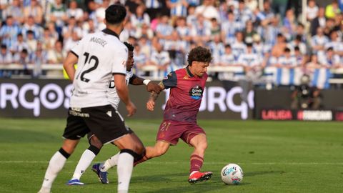 Mario Soriano, futbolista con m�s minutos disputados en Liga en todas las categor�as espa�olas, durante el partido de Burgos