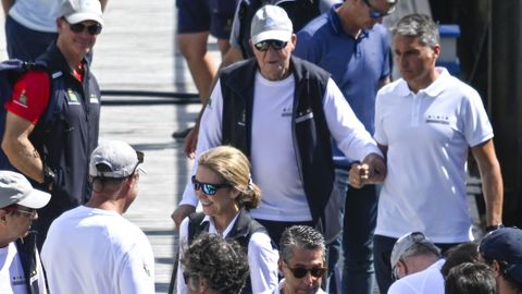 La infanta Elena y Juan Carlos I en el pantaln de Sanxenxo