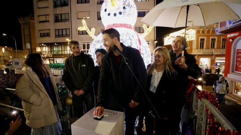 Iluminacin navidea en Foz