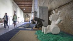La exposici�n que reinterpreta las g�rgolas de Santiago pudo visitarse en la Hospedar�a de San Marti�o Pinario