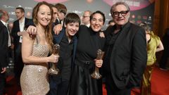El equipo de �Sir�t� tras la gala de los Premios Gaud�.