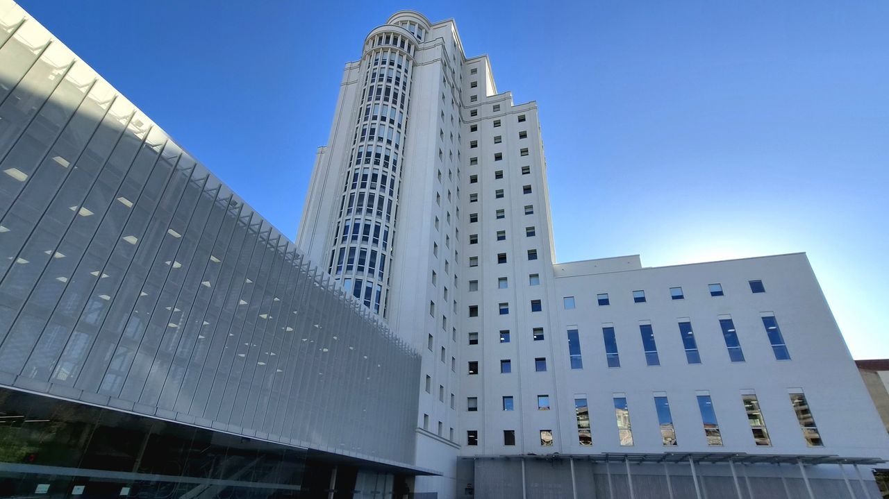Dos vendedores de patatas afrontan 10 años de cárcel por atracar farmacias en Redondela y robar 85 euros
