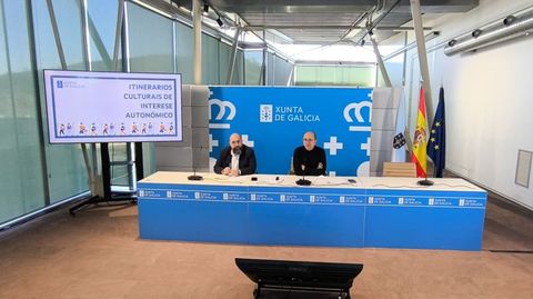 Los directores xerais de Patrimonio, �ngel Miramontes, y Cultura, Anxo Lorenzo