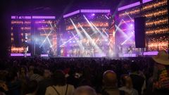 Actuaci�n de la orquesta Par�s de Noia