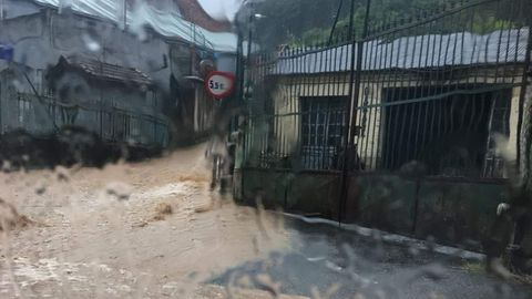 Inundaciones en la v�a