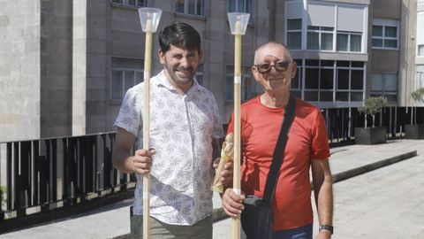 David y Jorge ayer antes de iniciar el recorrido de la procesi�n del Cristo de la Victoria