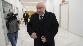 El presidente de Forestalia, Fernando Samper, este martes en el Juzgado de Teruel durante la declaraci�n por la denuncia presentada por Teruel Existe por la presunta comisi�n de delito de prevaricaci�n por parte de la alcaldesa de Mosqueruela, Alba Lucea.