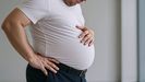 Imagen de archivo de una persona con obesidad