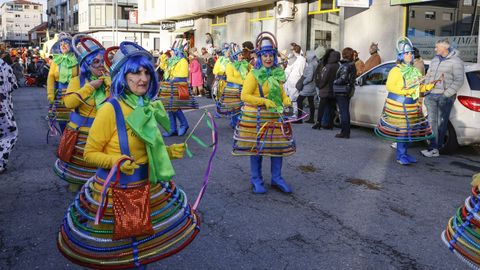 Gran desfile en Xinzo de Limia en el d�a grande del entroido