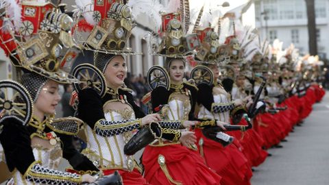 Desfile en Mondo�edo