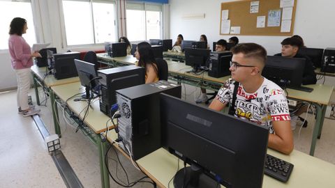 Foto de archivo de una aula del IES Perdouro de Burela