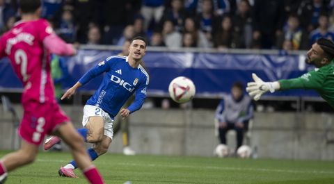 Jaime Seoane marca un gol al Tenerife