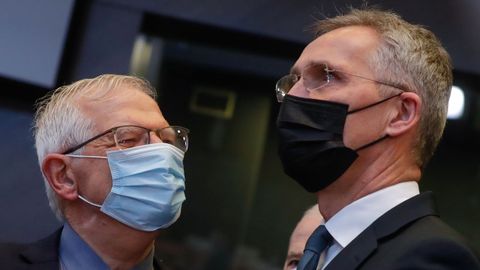 Josep Borrell y el secretario general de OTAN, Jens Stoltenberg, este jueves en B�lgica 