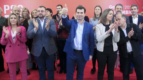 Gonzalo Caballero y Adrin Barbn, con la alcaldesa de Lugo y cargos del PSOE en el acto celebrado para el reto demogrfico