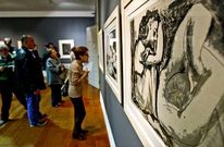 La exposicin <span lang= gl >O equilibrio e a vertixe</span> podr visitarse hasta el 20 de enero en Pontevedra.