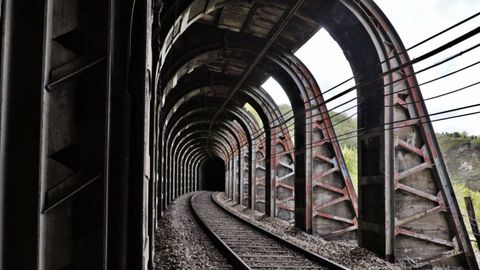 Va del tren de un tramo de la rampa de Pajares