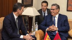 Pedro S�nchez con el primer ministro de Marruecos, Aziz Akhannouch en el encuentro que mantuvieron este jueves