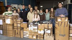 Imagen de la entrega a C�ritas y Fitas do Vento de los objetos perdidos custodiados por la Polic�a Local de A Coru�a y que no han sido reclamados en dos a�os