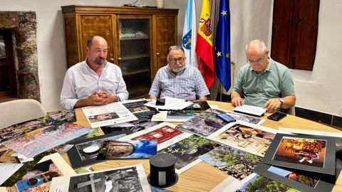 El director de Turismo de Galicia present lneas de colaboracin con el IEV que incluyen un concurso fotogrfico sobre el Camio de Inverno.
