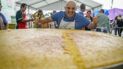 Elaboracin de la tortilla gigante en la edicin del 2023