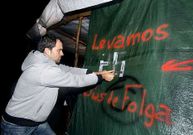 Fran fue el encargado de cambiar la cifra de los d�as de huelga.