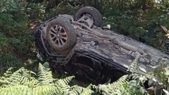 El coche del accidente con dos muertos en Mesía