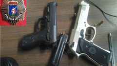 Material incautado por la Polic�a Local a los dos detenidos