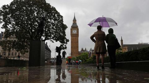 Minuto de silencio por las vi�ctimas del atentado de Londres