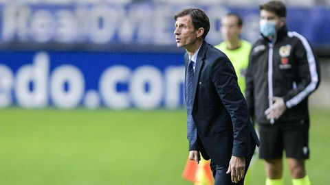 Cuco Ziganda, durante un partido del Real Oviedo