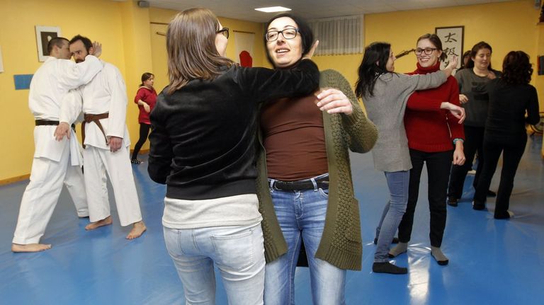 Curso de defensa personal femenina que hubo anteriormente en Burela