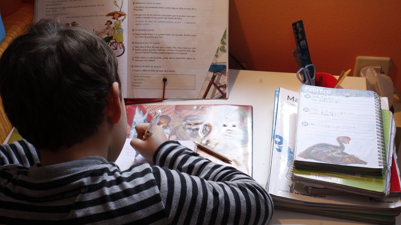«Pasamos seis horas metidos en clase y al llegar a casa la historia sigue»