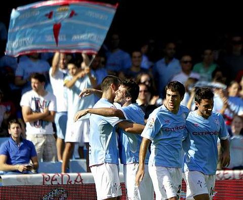 La alegr�a se apoder� del cuadro celeste en su primera victoria de la temporada.