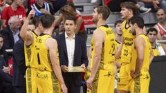 Jaka Lakovic tiene a sus �rdenes al plantel de la ACB con m�s veteranos