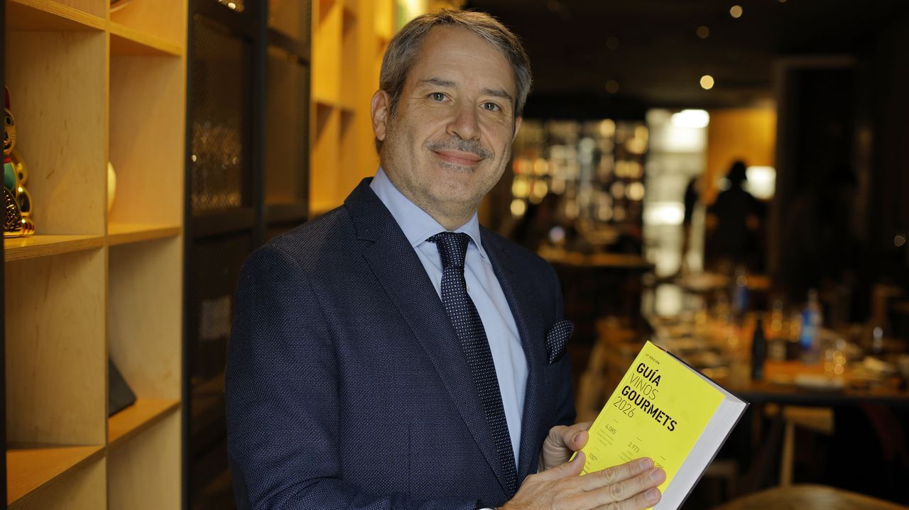 Francisco López López-Bago, presidente del Grupo Gourmets «Cataron a ciegas 4.085 vinos y solo le dieron 100 puntos a 10»