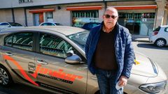 Javier Santos, propietario de la Autoescuela Javier, se plantea aumentar la tarifa de las clases pr�cticas de su centro.