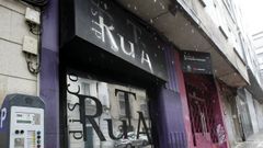 En la imagen, el acceso de la discoteca Ruta que da a la calle Curros Enr�quez