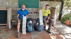 Felipe Villarreal y Daniele Rossi en una parada en Major, Noalla, Sanxenxo, en su viaje por la Ruta del Padre Sarmiento