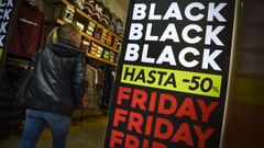 Imagen de archivo de un cartel anunciando descuentos con motivo del Black Friday.
