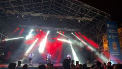 Ni&ntilde;os Bravos cantan &laquo;No puedo parar&raquo; en Viveiro