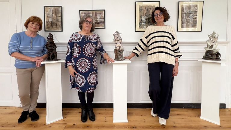 A inauguración tivo lugar o venres na Galería do concello
