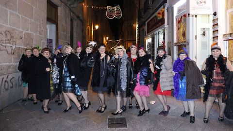 El Liceo ourensano se llen� de comadres vestidas con trabajad�simos y orginales difraces