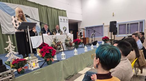 In�s Mosquera, na s�a intervenci�n durante a entrega do Premio de Poes�a Eusebio Lorenzo Baleir�n.