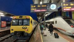 El Celta es el nico de los trece trenes que llegan a Valena y cruzan la frontera.  