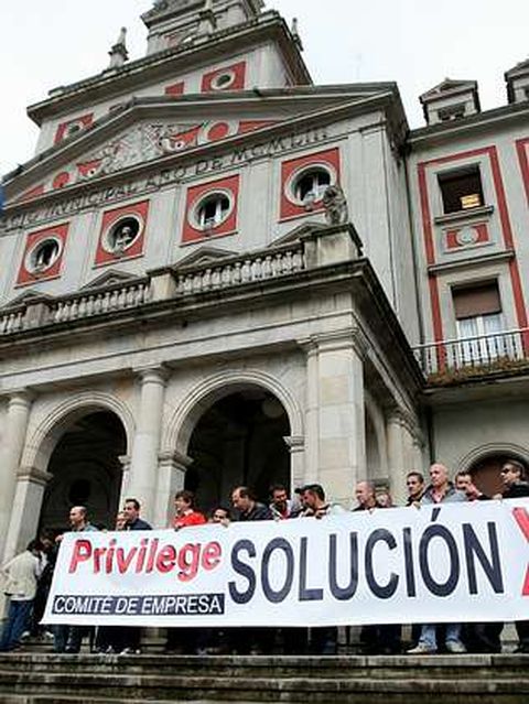 Los trabajadores se movilizaron en Ferrol y Narn.