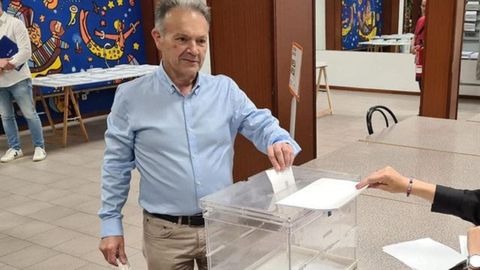 Votacin del candidato del PP de Narn, Germn Castrilln