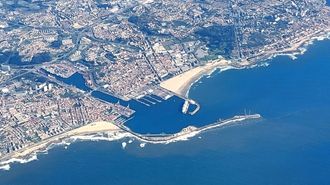 Vista area del puerto de Leixes y de parte de Matosinhos, localidad portuguesa donde situada a unos 150 kilmetros al sur de Vigo