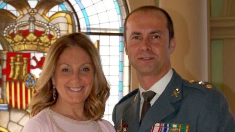 Lourdes Est�variz, junto a su marido, Jes�s Gayoso, fallecido en marzo por coronavirus
